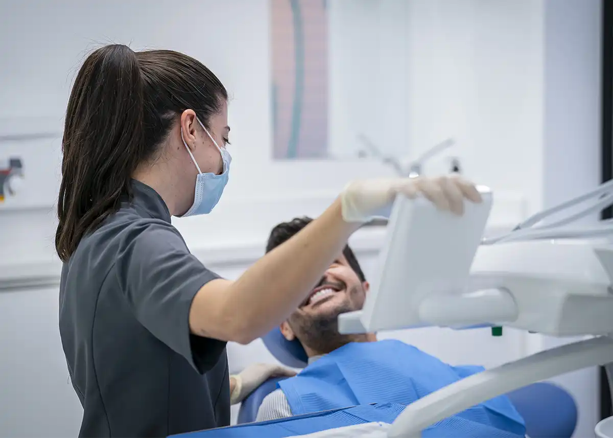 Implantes dentales en clínica dental MAOL